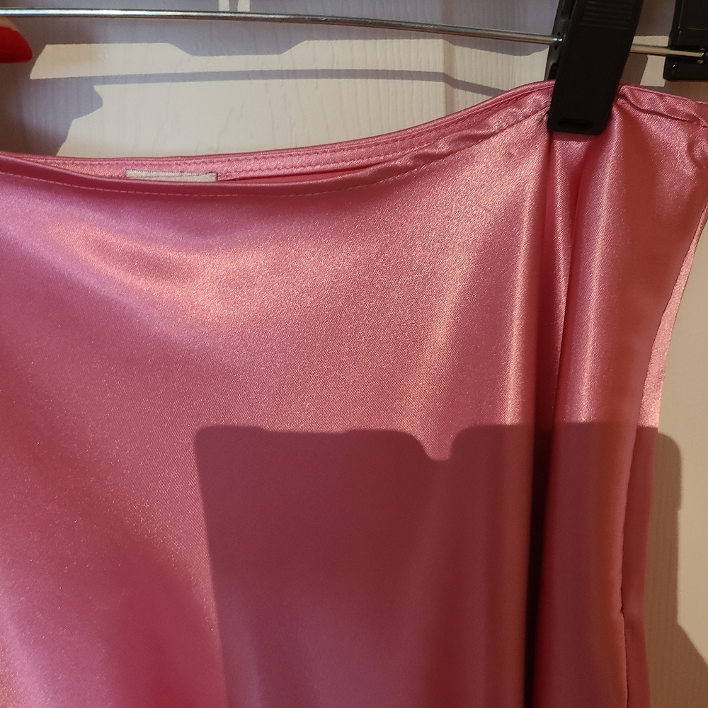 Pink Satin Skirt - Picture 2 of 7